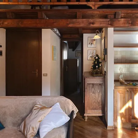 Apartment Mansarda Bucaneve *