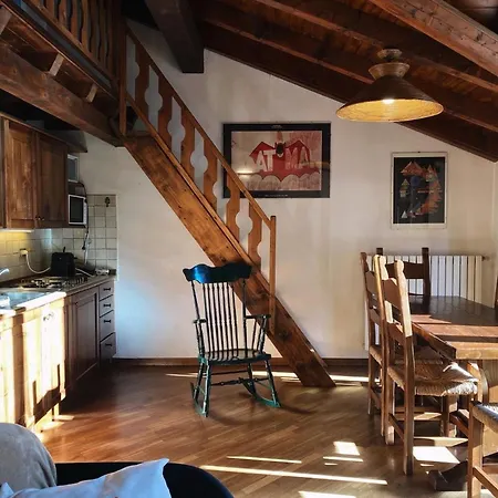 Apartment Mansarda Bucaneve *